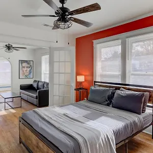 Charming Cooper-young Flat In The Heart Of , Memphis United States